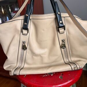 Pour la Victorie beige leather tote / satchel